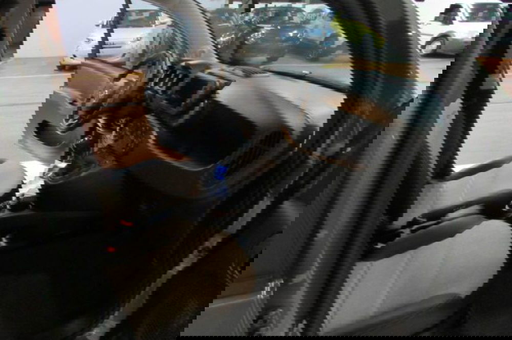 Fiat Panda Cross usata a Milano (15)