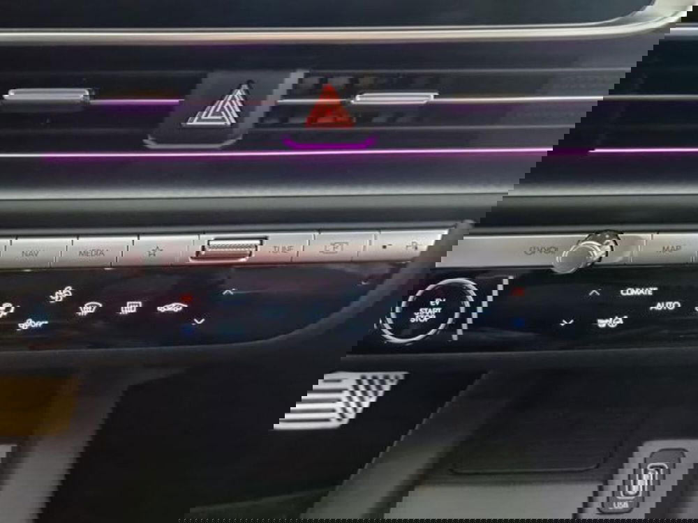 Hyundai Ioniq 5 nuova a Salerno (16)