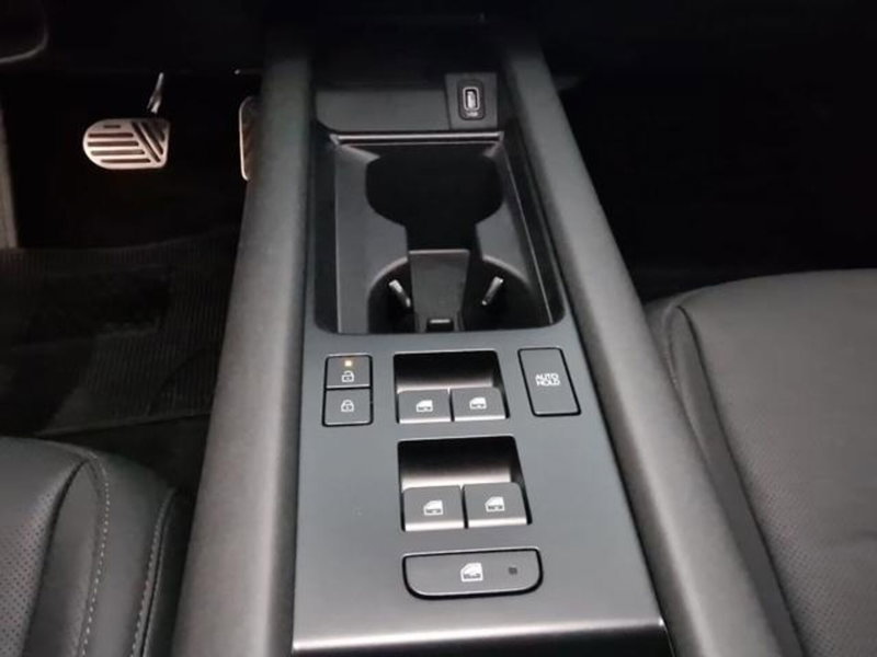Hyundai Ioniq 5 nuova a Salerno (17)