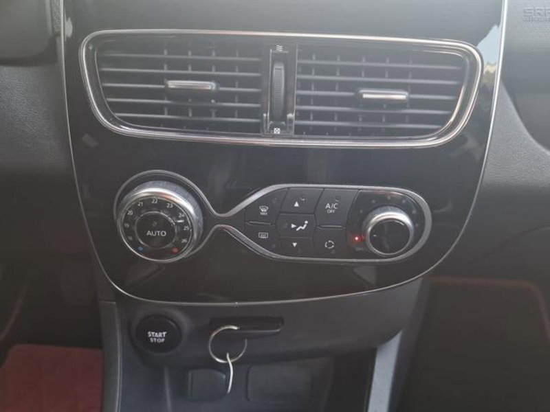 Renault Clio usata a Salerno (18)