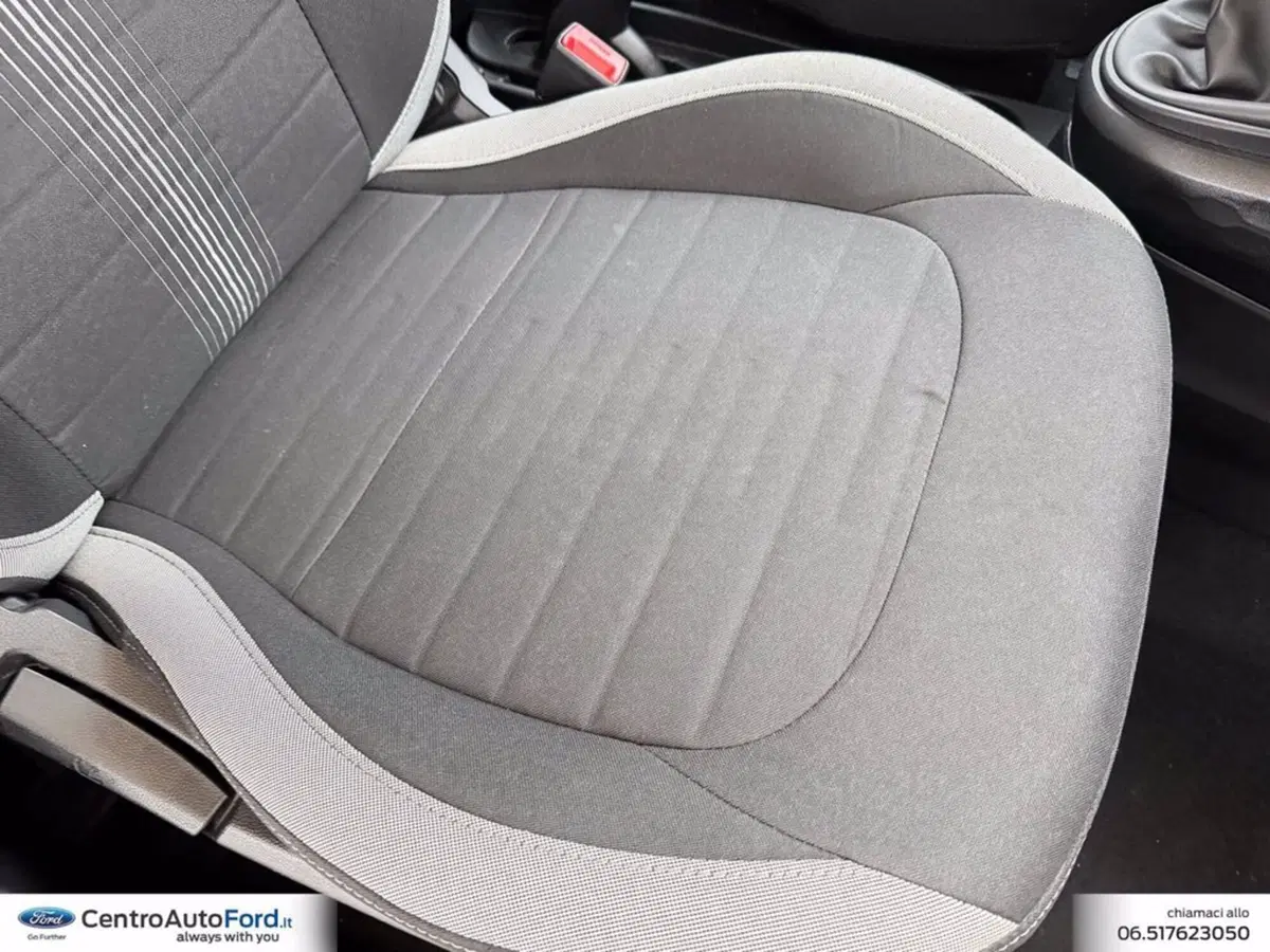 Hyundai i10 usata a Roma (8)