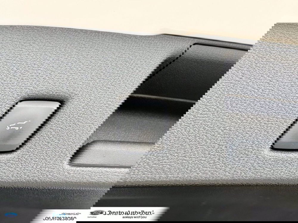 Ford Kuga usata a Roma (12)