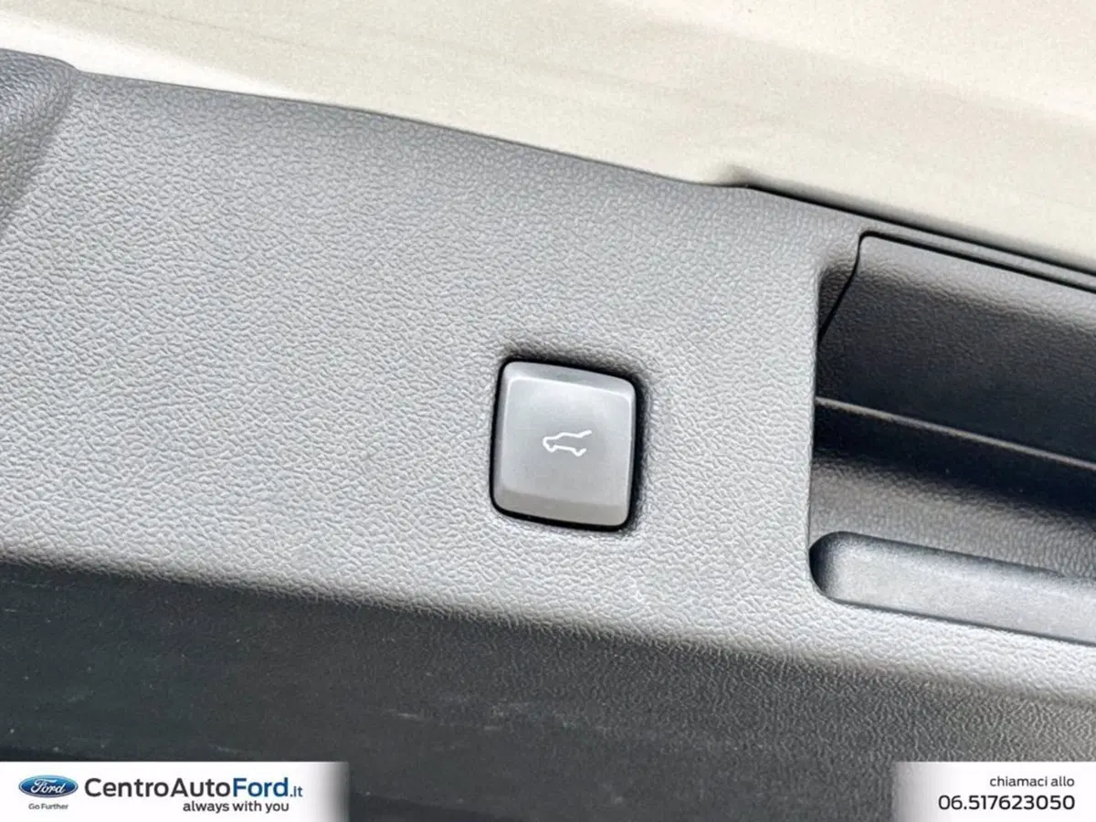 Ford Kuga usata a Roma (11)