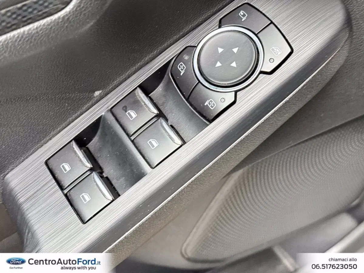 Ford Kuga usata a Roma (19)