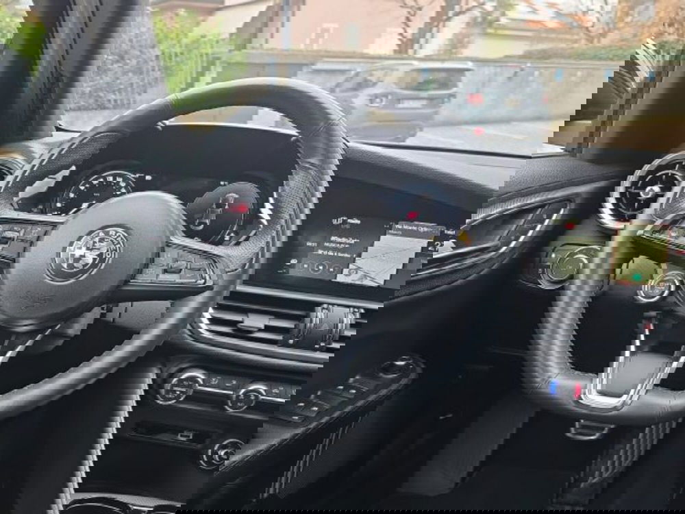 Alfa Romeo Giulia usata a Monza e Brianza (9)