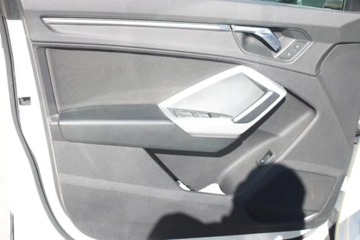 Audi Q3 Sportback usata a Lecce (7)