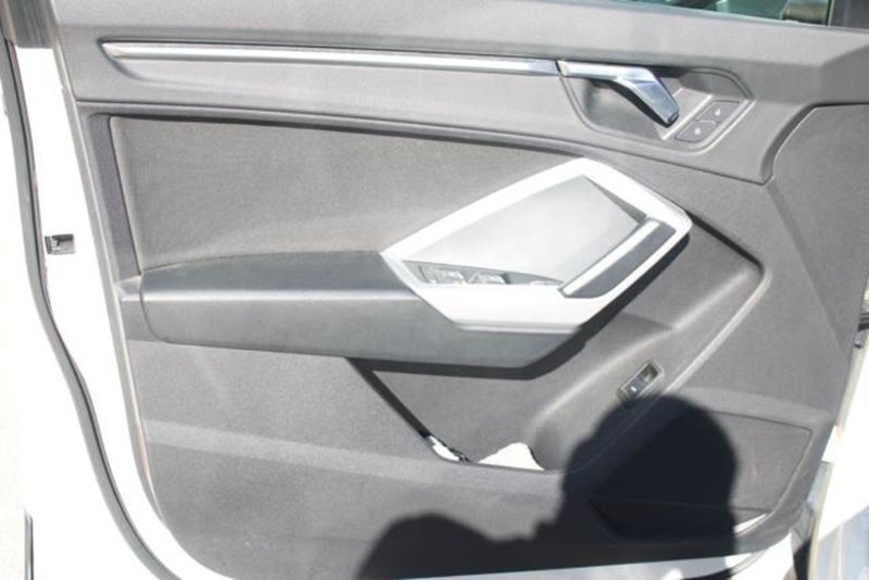 Audi Q3 Sportback usata a Lecce (7)