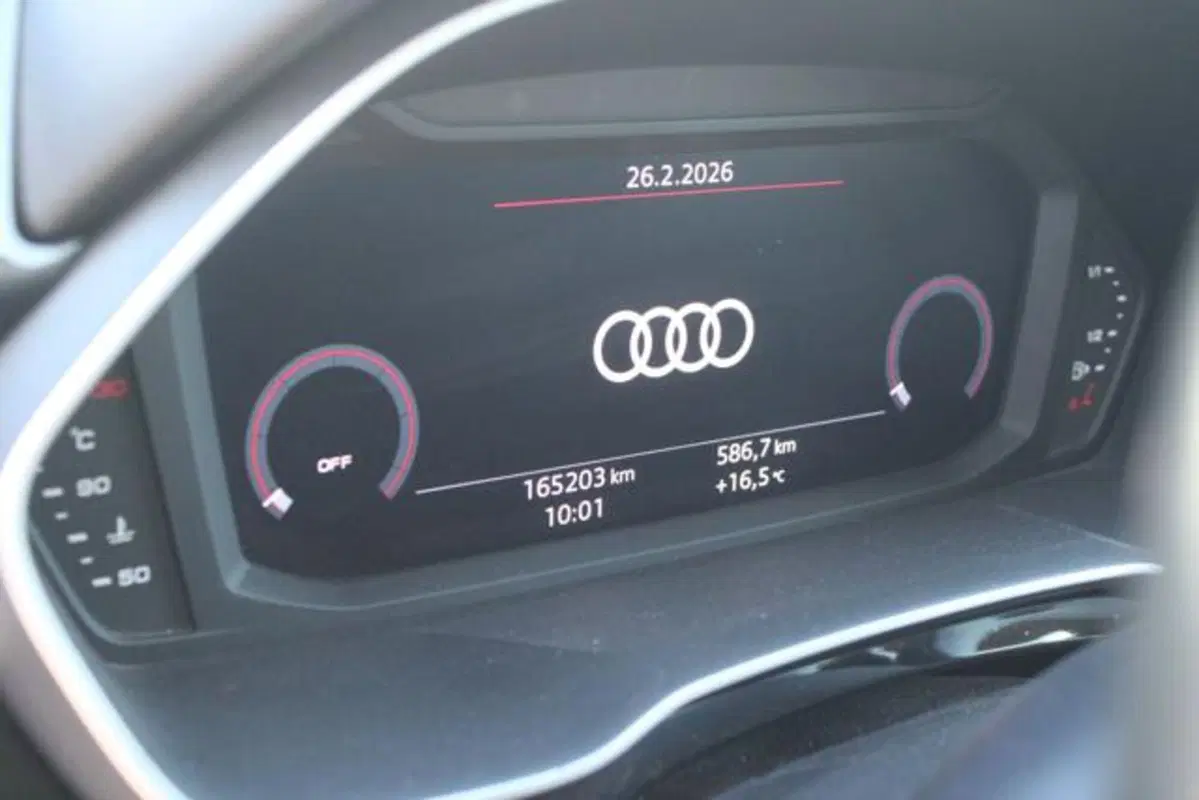 Audi Q3 Sportback usata a Lecce (8)