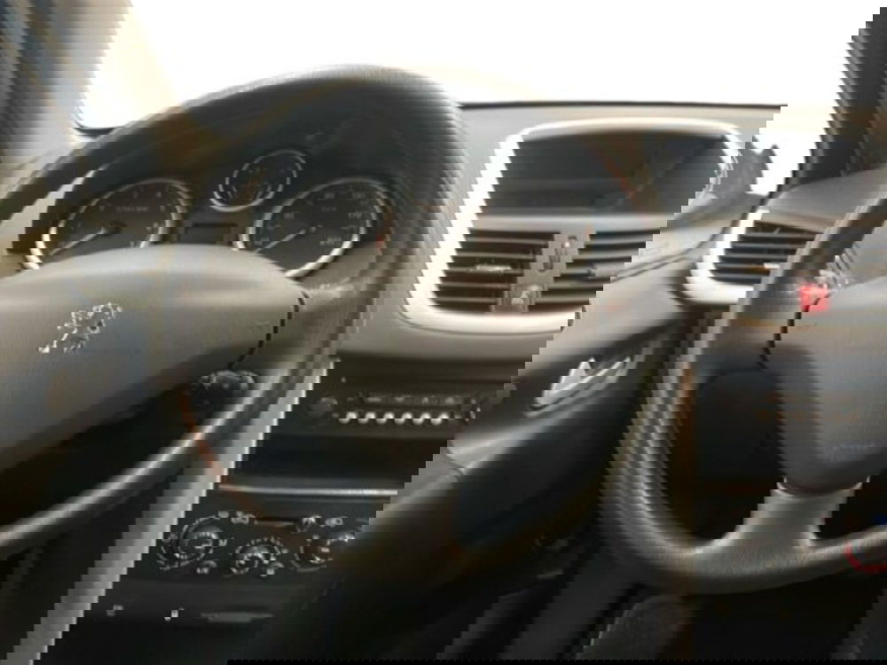 Peugeot 207 usata a Vercelli (9)