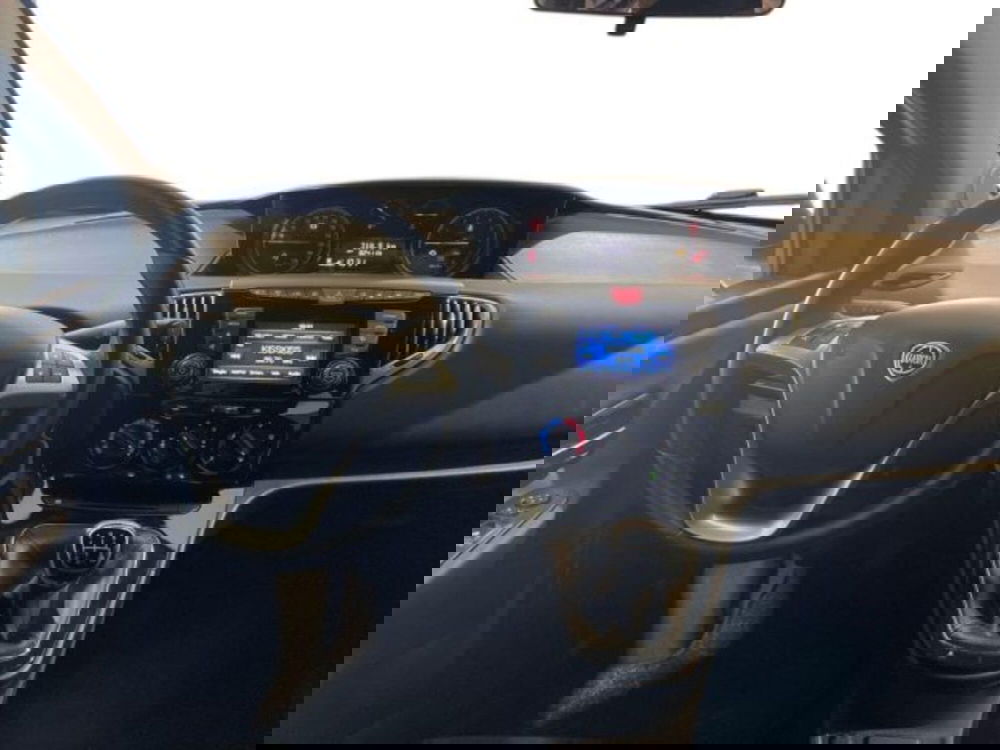 Lancia Ypsilon usata a Ancona (10)