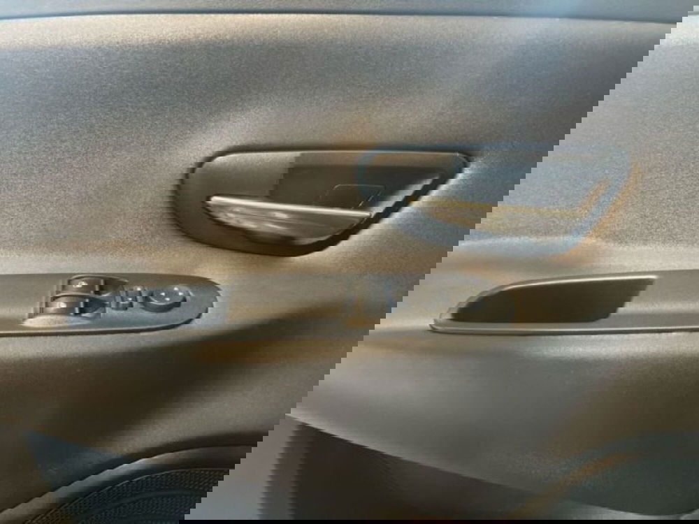 Lancia Ypsilon usata a Ancona (13)