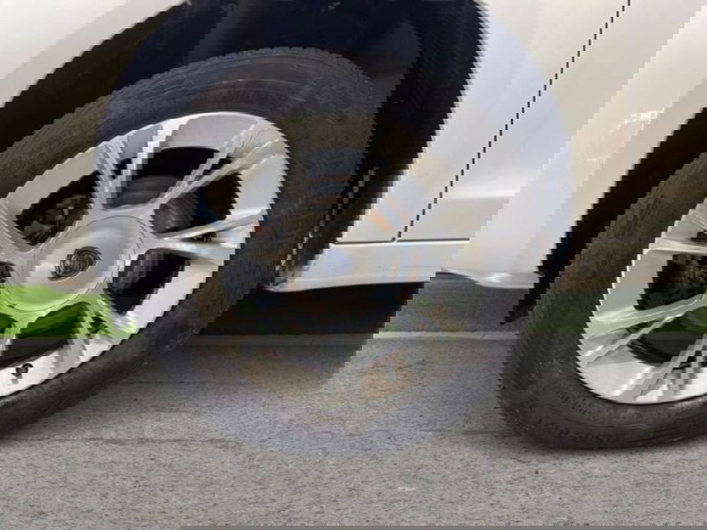 Lancia Ypsilon usata a Ancona (8)