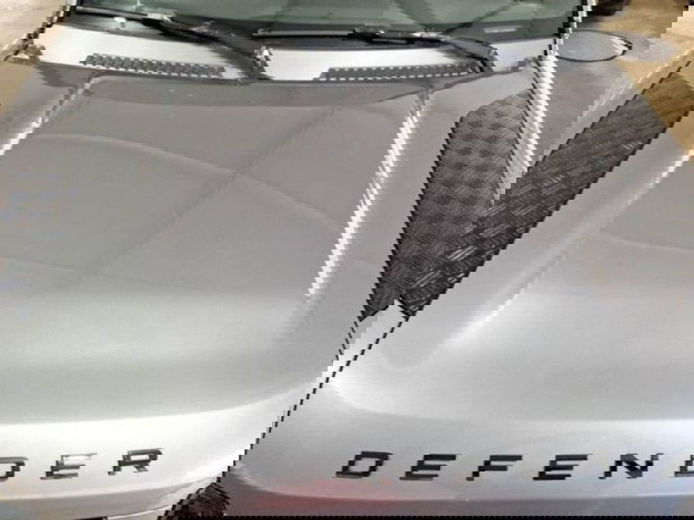 Land Rover Defender usata a Catania (14)