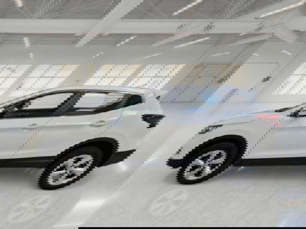 Nissan Qashqai usata a Catania (2)