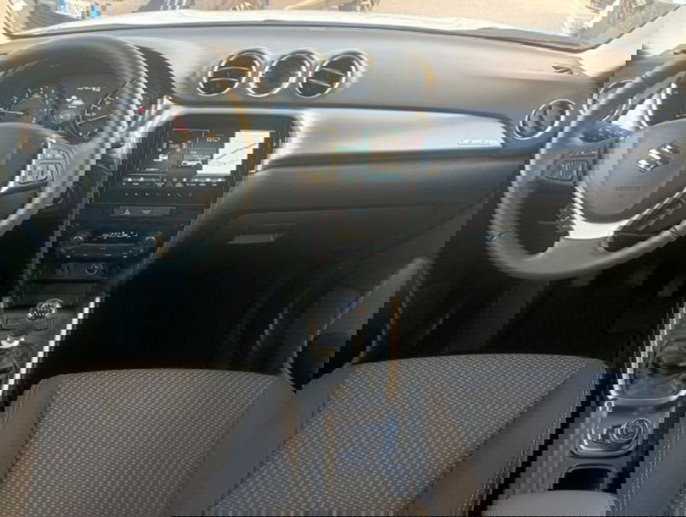 Suzuki Vitara nuova a Brescia (11)