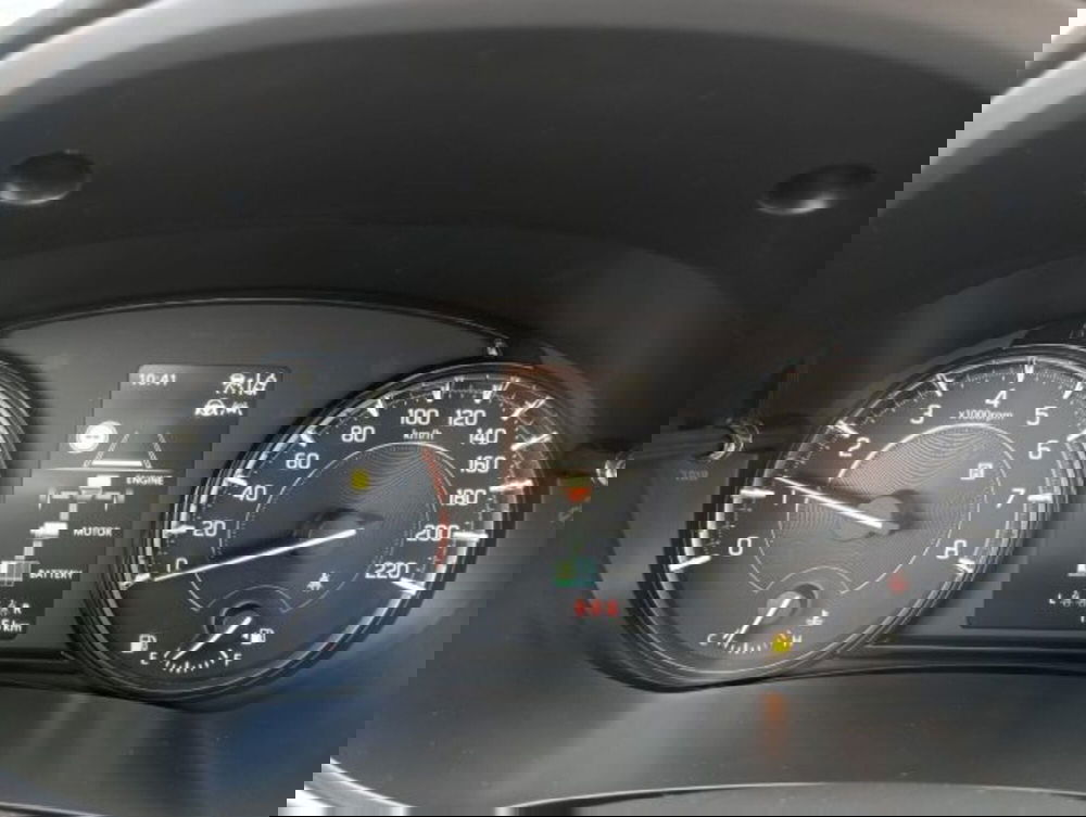 Suzuki Vitara nuova a Brescia (7)