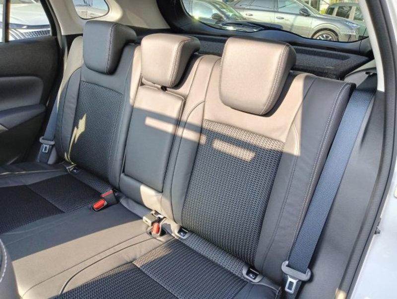 Suzuki S-Cross nuova a Brescia (10)