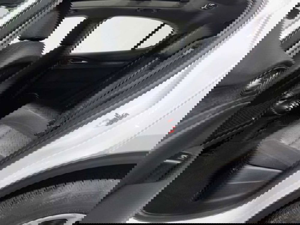 Alfa Romeo Stelvio usata a Sondrio (11)