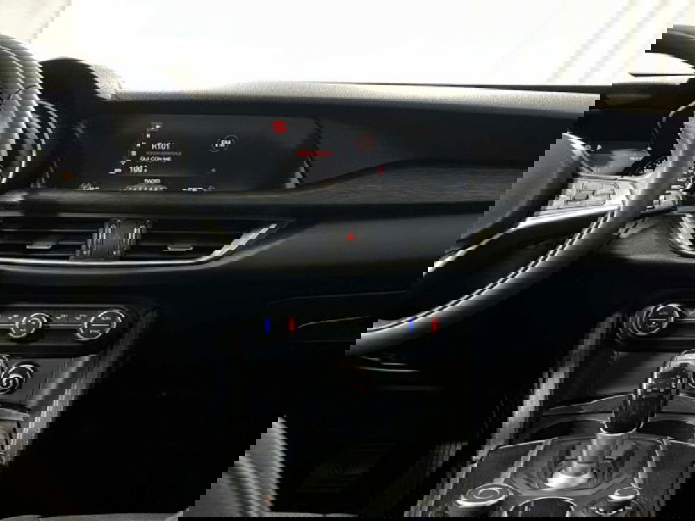 Alfa Romeo Stelvio usata a Sondrio (14)