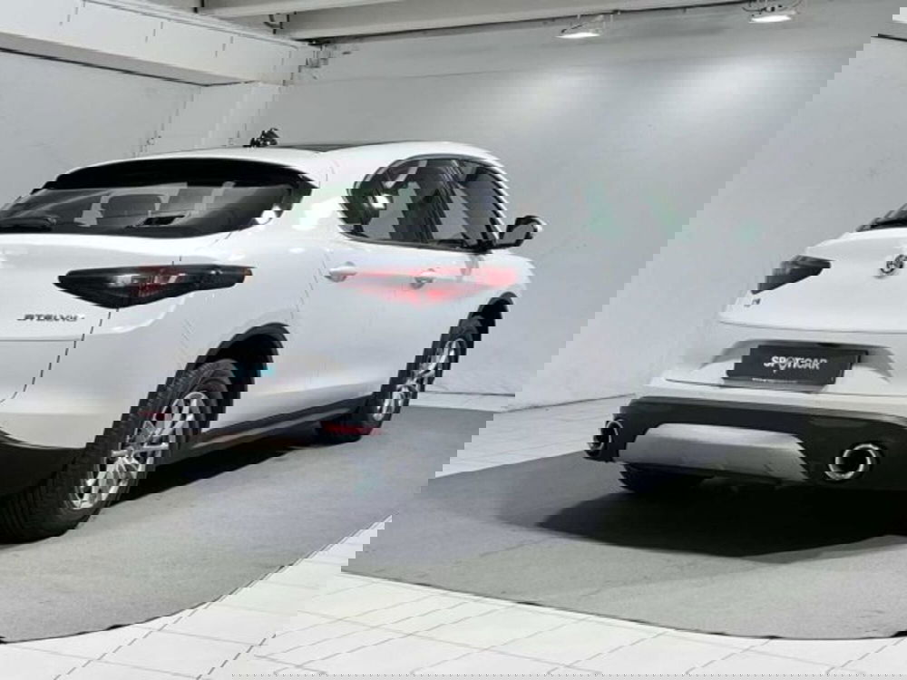 Alfa Romeo Stelvio usata a Sondrio (5)