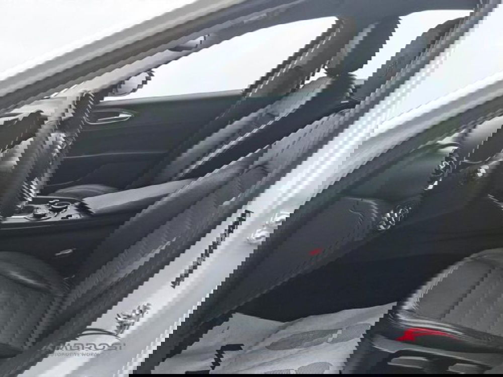 Alfa Romeo Giulia usata a Perugia (10)