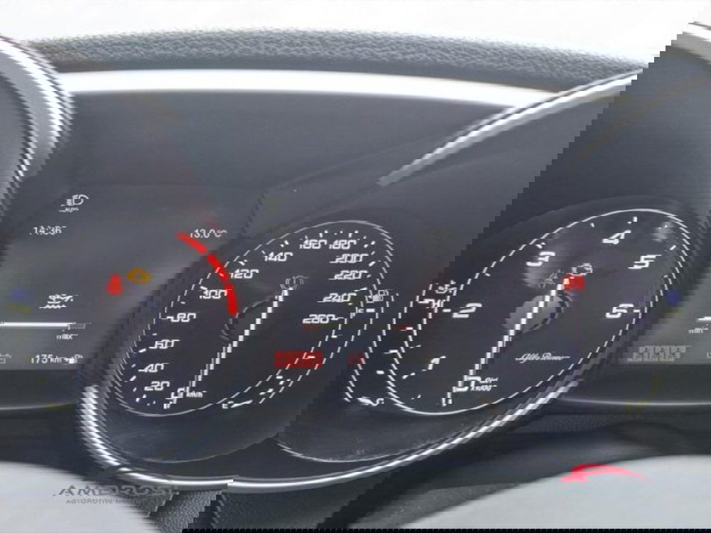 Alfa Romeo Giulia usata a Perugia (13)