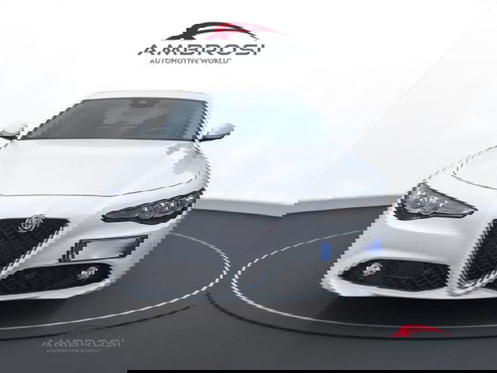 Alfa Romeo Giulia usata a Perugia (7)