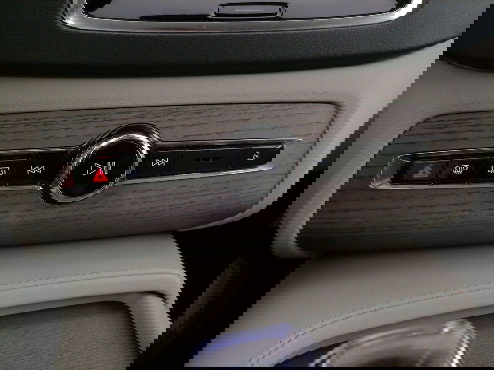 Volvo XC90 usata a Roma (16)