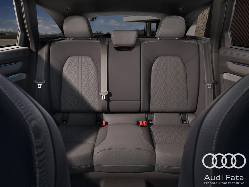 Audi A6 Avant nuova a Catania (9)