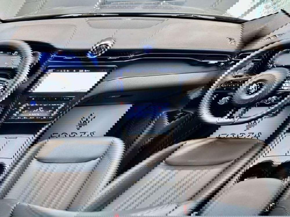 Maserati Grecale nuova a Torino (15)