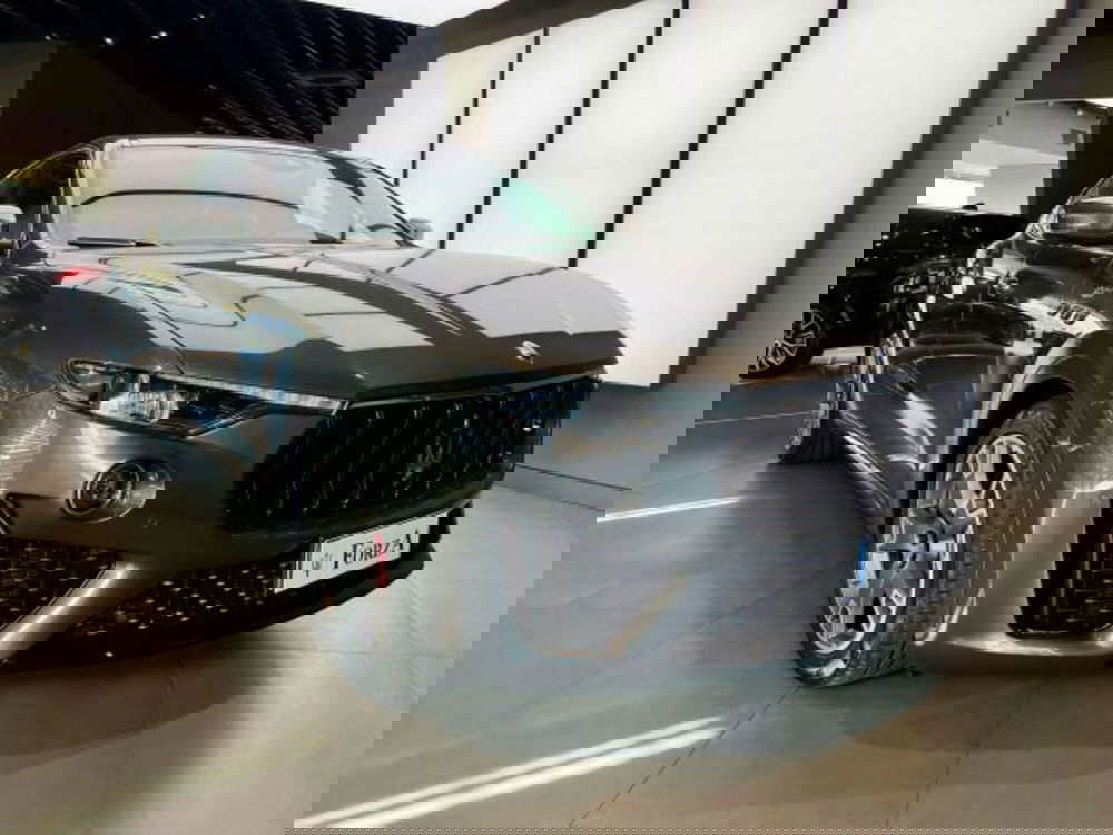 Maserati Levante usata a Torino (3)
