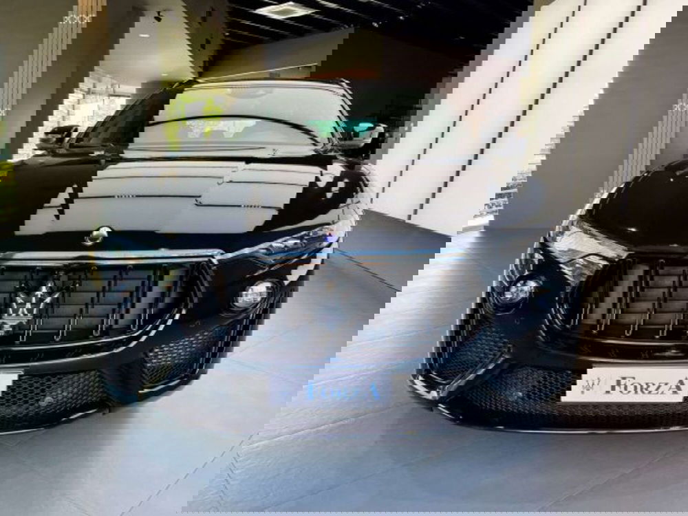 Maserati Levante usata a Torino (2)