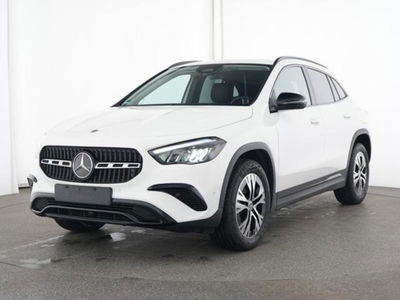 Mercedes-Benz GLA SUV 180 Progressive Advanced Plus auto del 2024 usata a Magenta