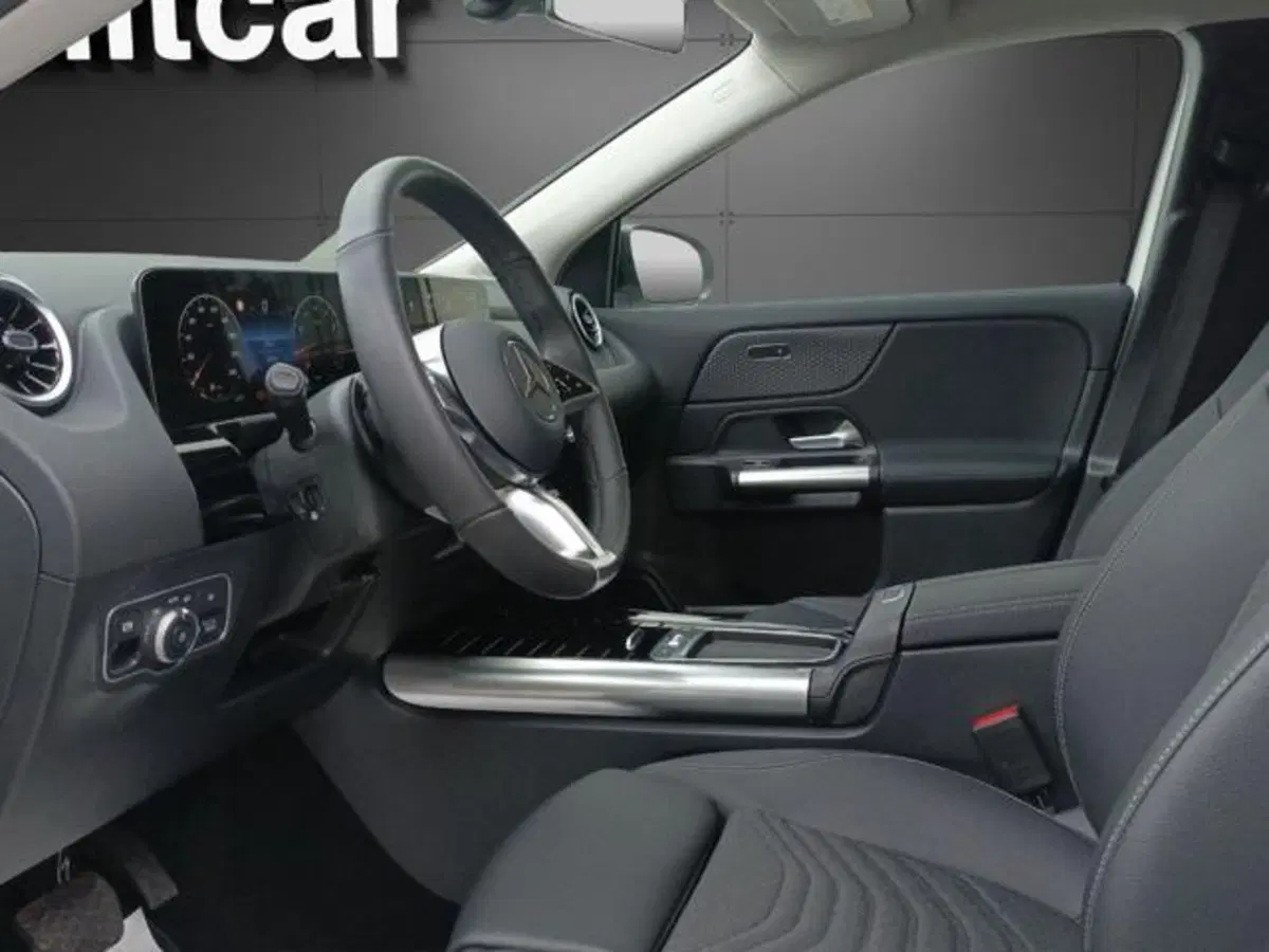 Mercedes-Benz GLA SUV usata a Milano (9)