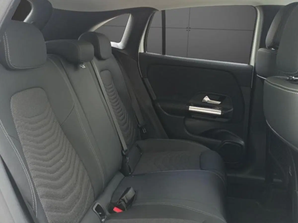 Mercedes-Benz GLA SUV usata a Milano (15)