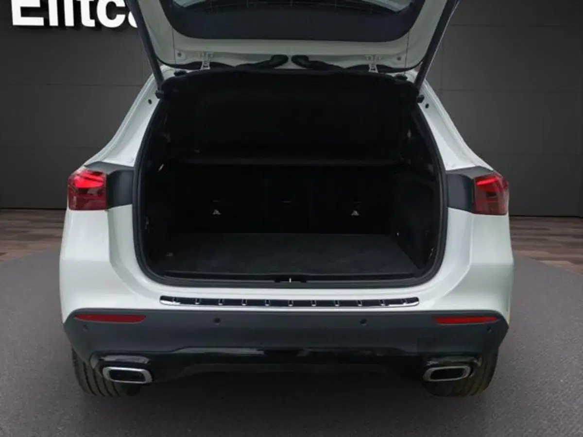 Mercedes-Benz GLA SUV usata a Milano (16)