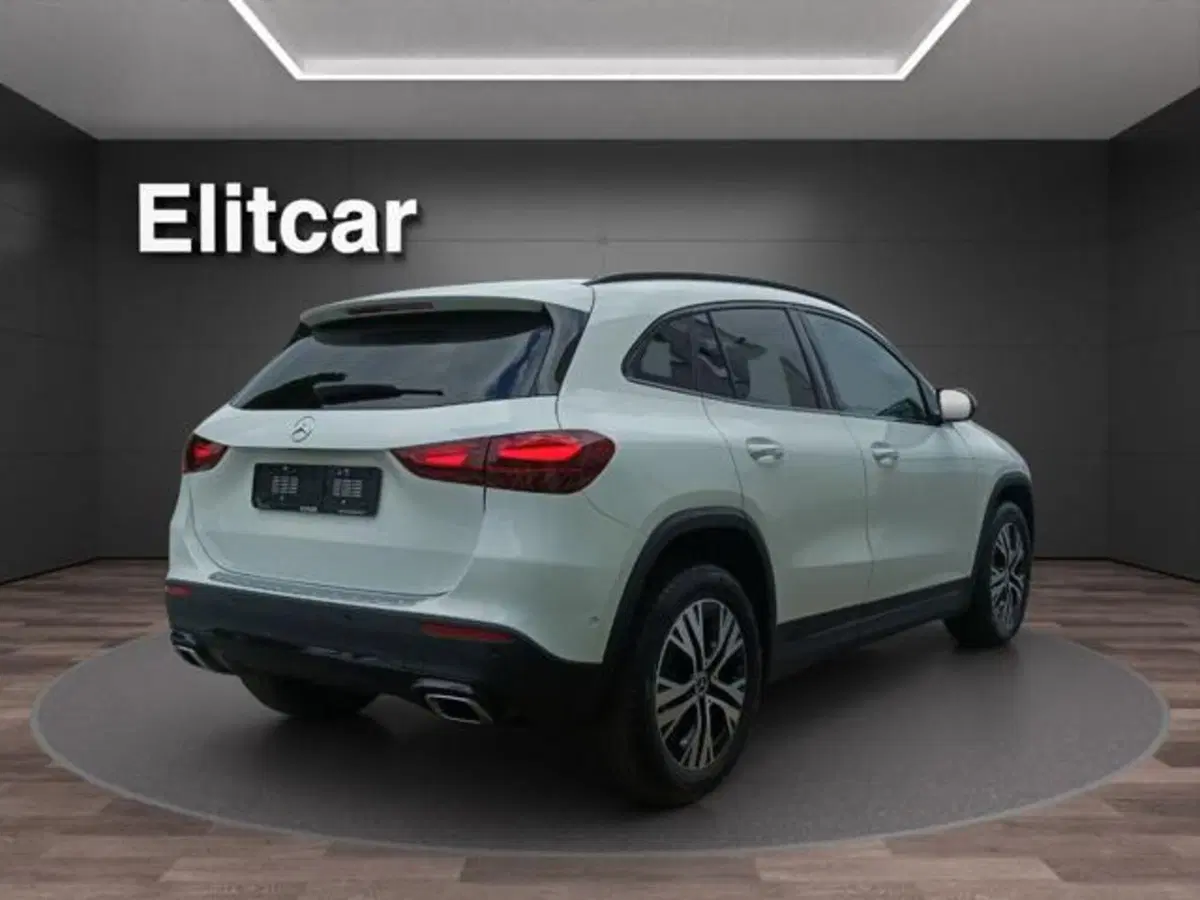 Mercedes-Benz GLA SUV usata a Milano (8)