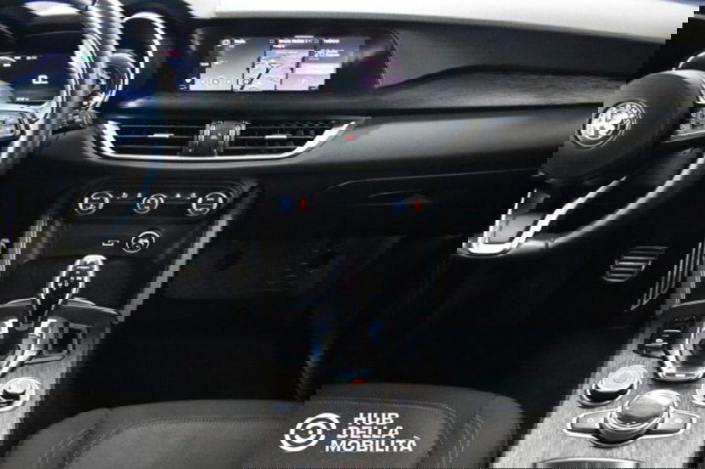 Alfa Romeo Stelvio usata a Perugia (11)