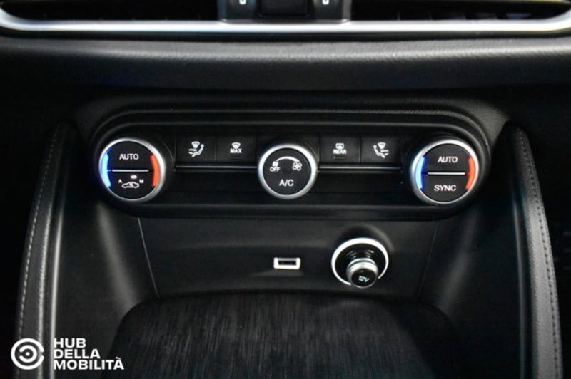 Alfa Romeo Stelvio usata a Perugia (13)