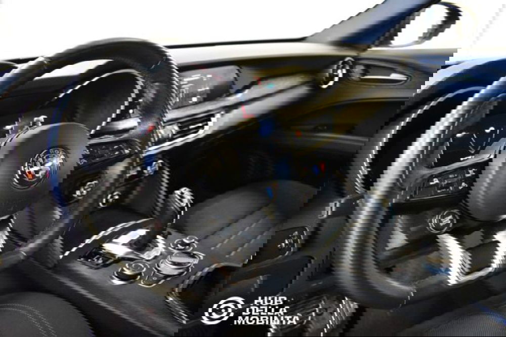 Alfa Romeo Stelvio usata a Perugia (20)