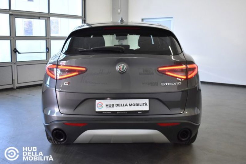 Alfa Romeo Stelvio usata a Perugia (5)