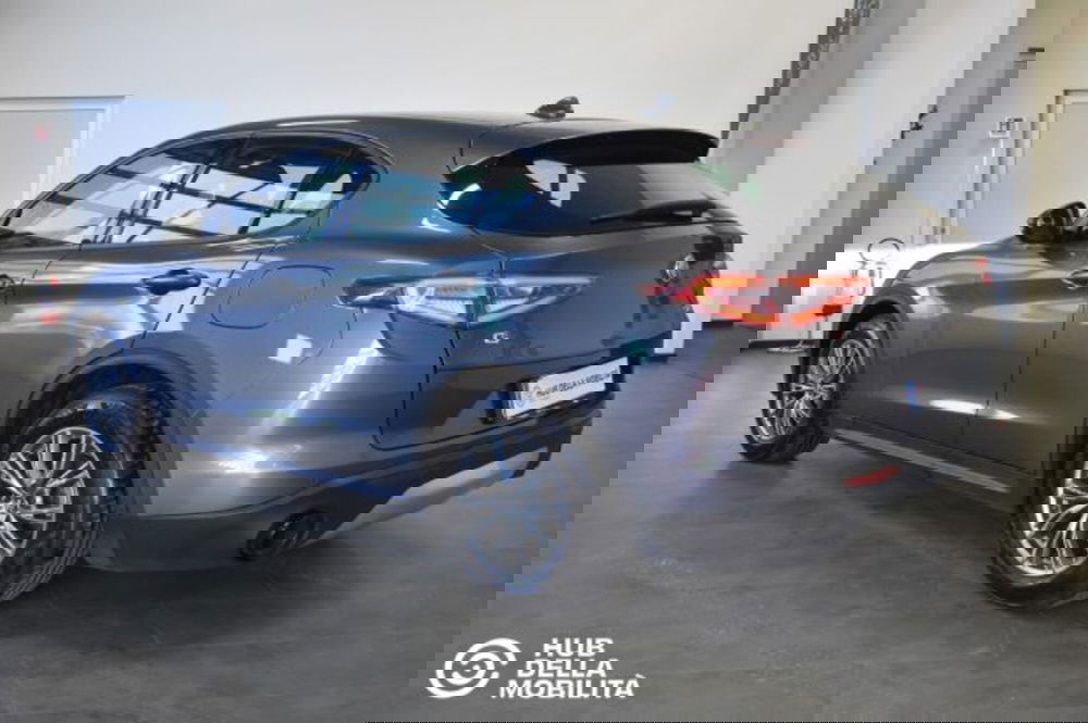 Alfa Romeo Stelvio usata a Perugia (6)