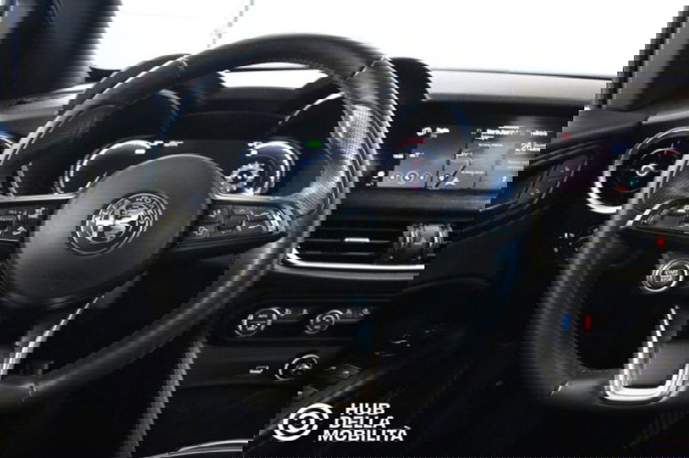 Alfa Romeo Stelvio usata a Perugia (9)