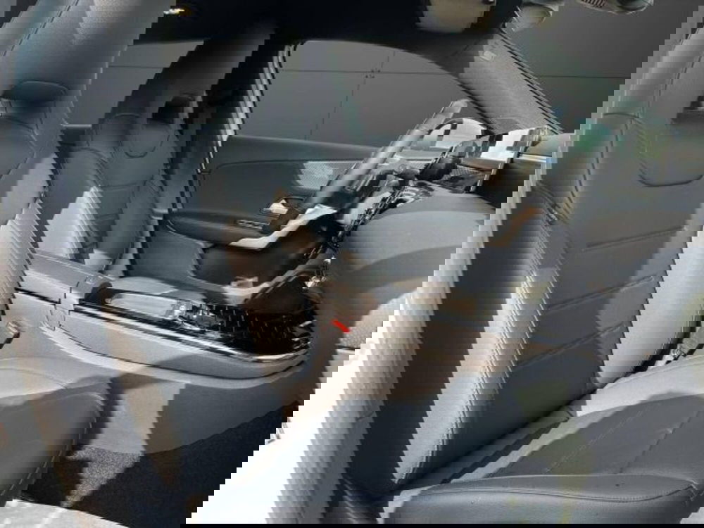 Mercedes-Benz Classe A Sedan usata a Novara (11)