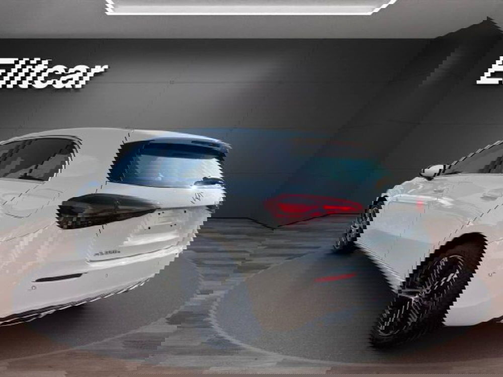 Mercedes-Benz Classe A Sedan usata a Novara (4)