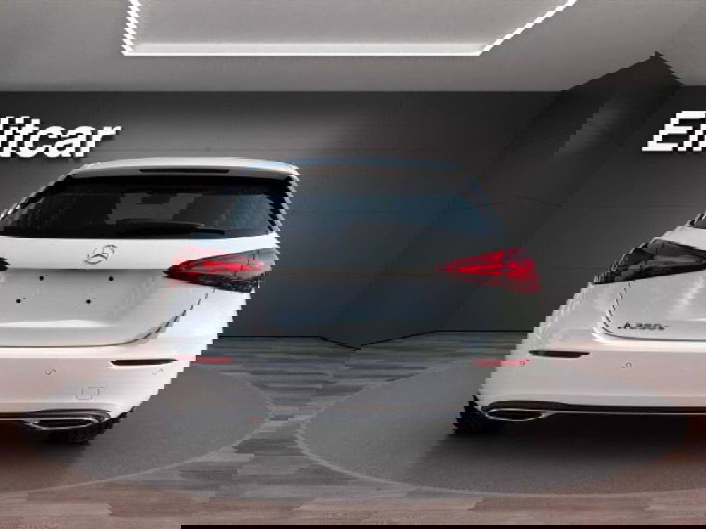 Mercedes-Benz Classe A Sedan usata a Novara (5)