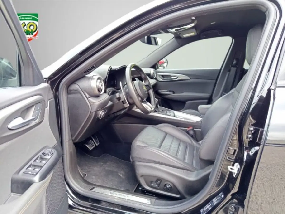 Alfa Romeo Tonale usata a Frosinone (9)