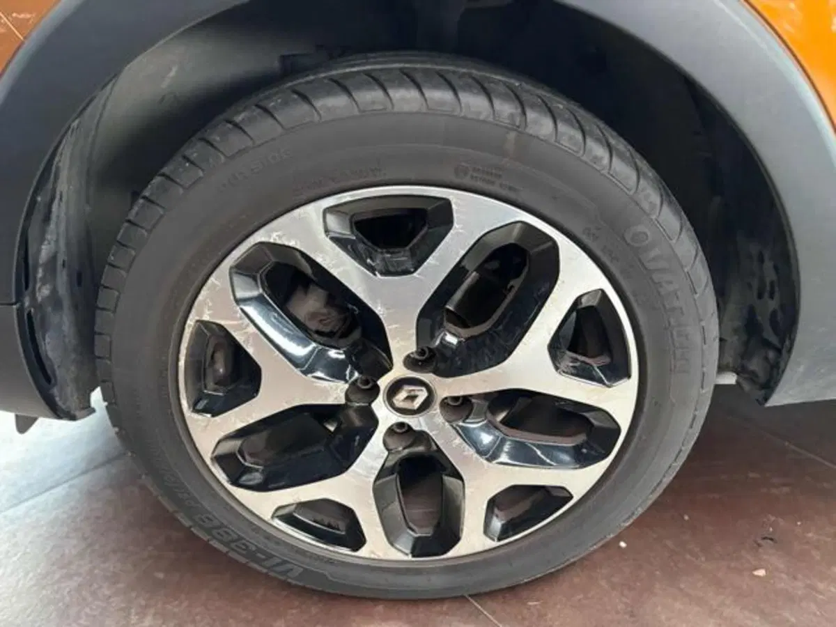 Renault Captur usata a Pesaro-Urbino (4)