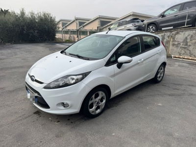 Ford Fiesta 1.4 TDCi 70CV 5 porte Titanium del 2012 usata a Recanati