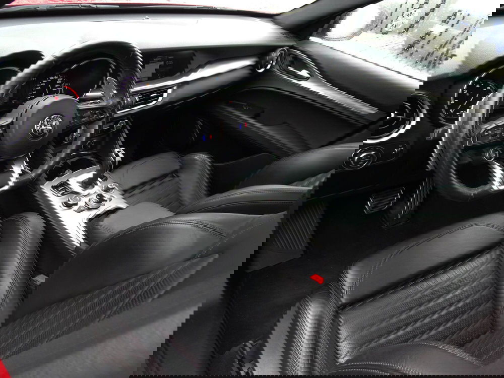 Alfa Romeo Stelvio usata a Venezia (9)